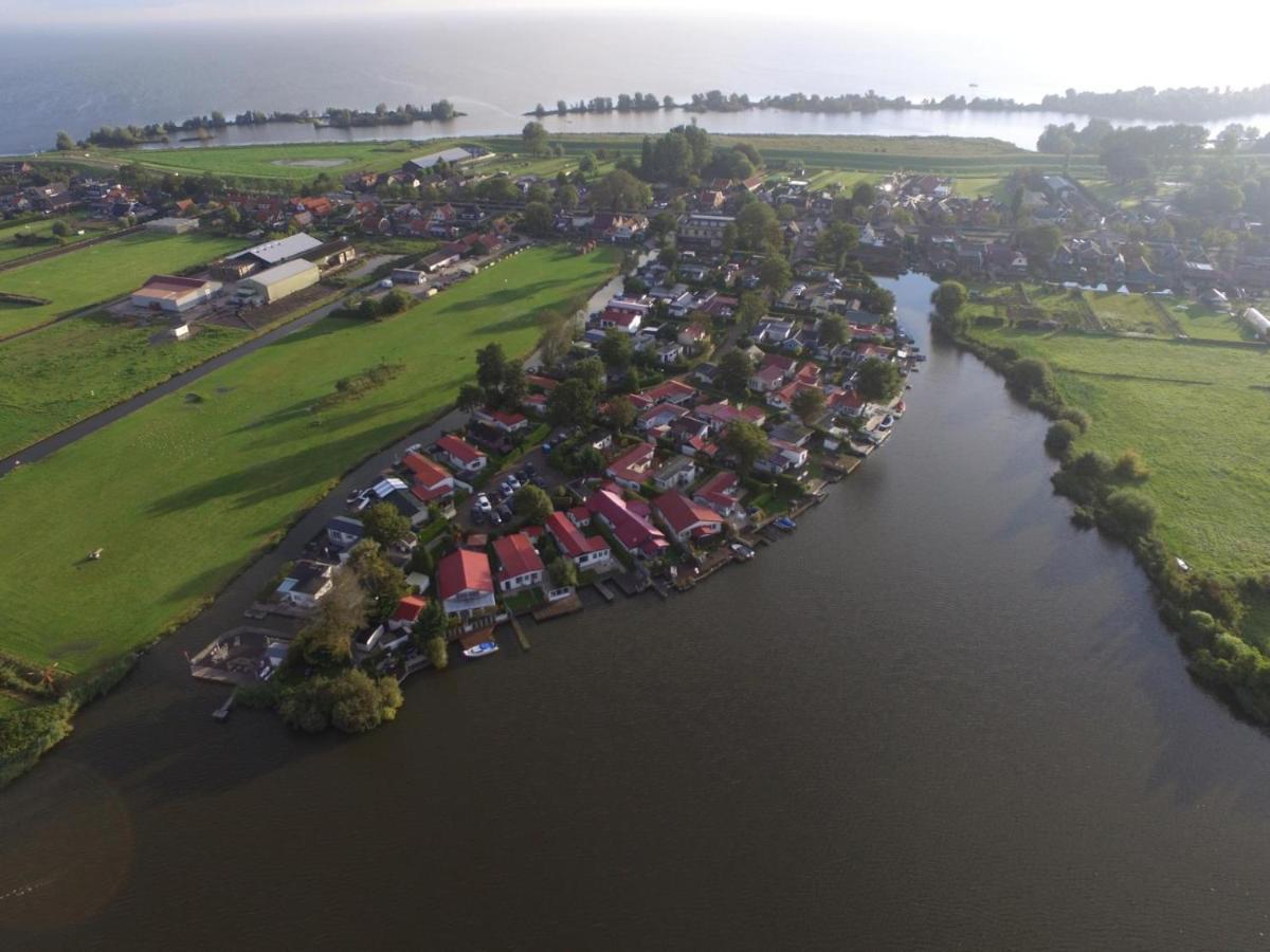 Ferienhaus Max Am Wasser Ferienpark Vislust Wervershoof Exterior foto